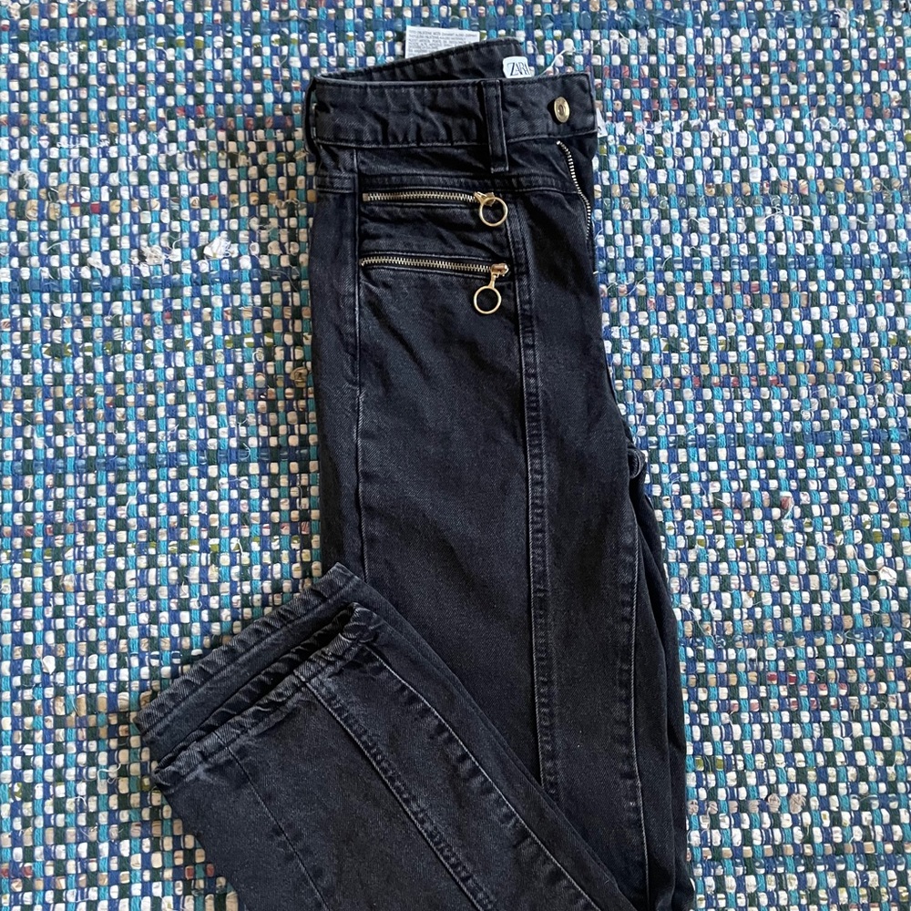 Zara Box Cut Jeans with Cute Zippers